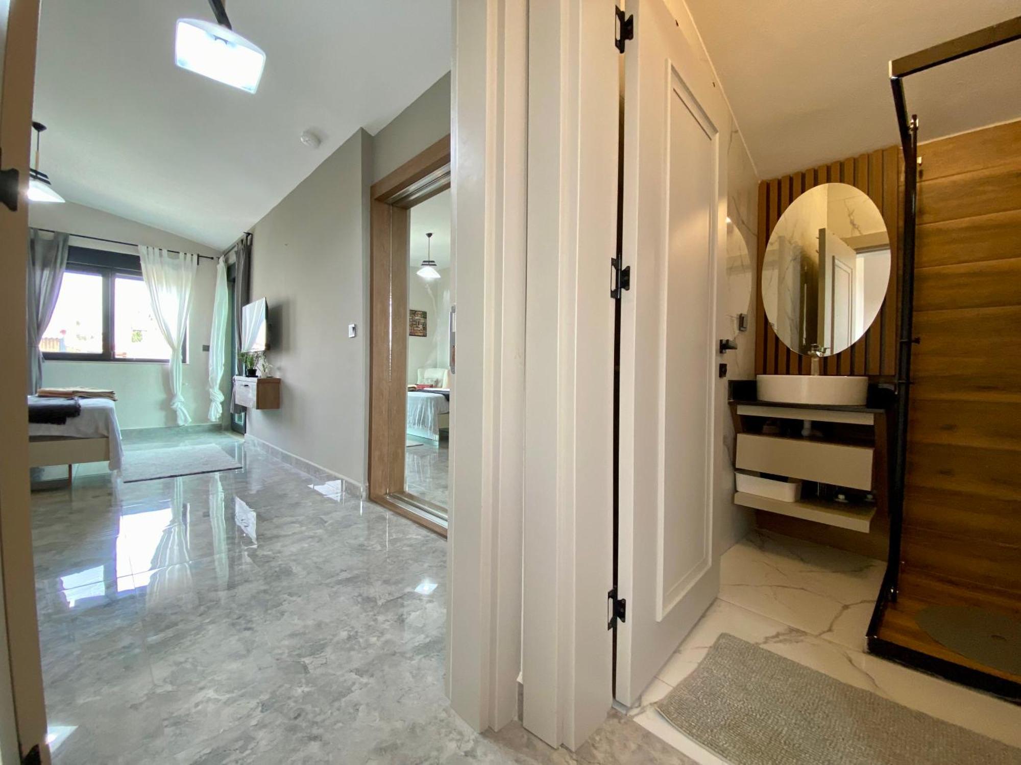 Villa Annabell1 With Swimming Pool And Jacuzzi, 3 Floors Μπέλεκ Εξωτερικό φωτογραφία
