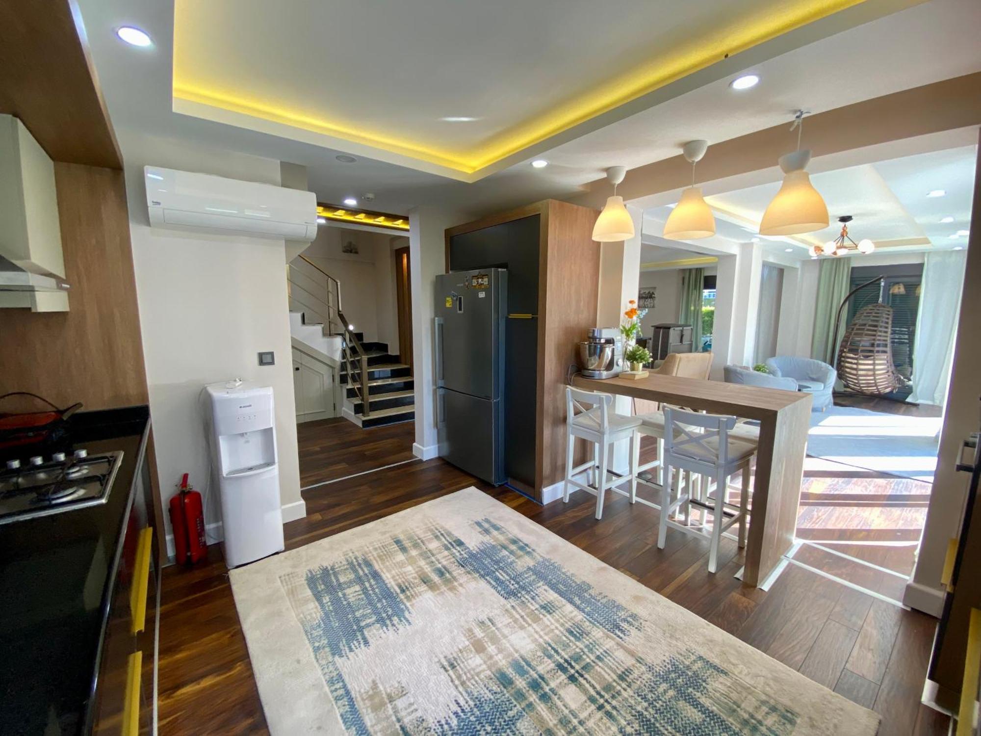 Villa Annabell1 With Swimming Pool And Jacuzzi, 3 Floors Μπέλεκ Εξωτερικό φωτογραφία