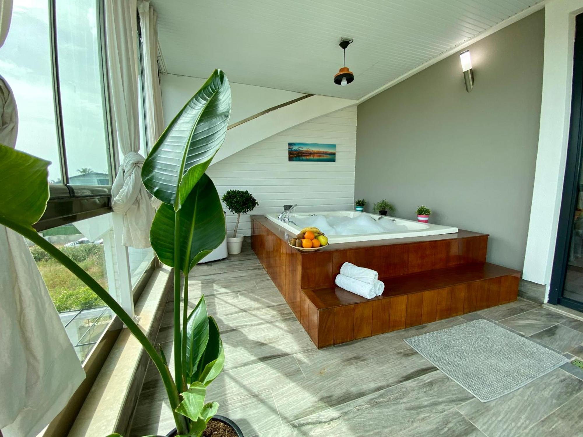 Villa Annabell1 With Swimming Pool And Jacuzzi, 3 Floors Μπέλεκ Εξωτερικό φωτογραφία